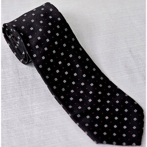 Brioni Men's NeckTie 100% Silk Black Geometric Hand Made in Italy 60" Long 3.75"